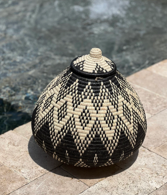 Zulu Pot Monochrome Basket- Large